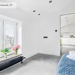 Gold Point Piotrkowska 37 *