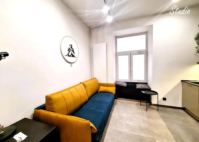 Gold Point Piotrkowska 37 * Лодзь