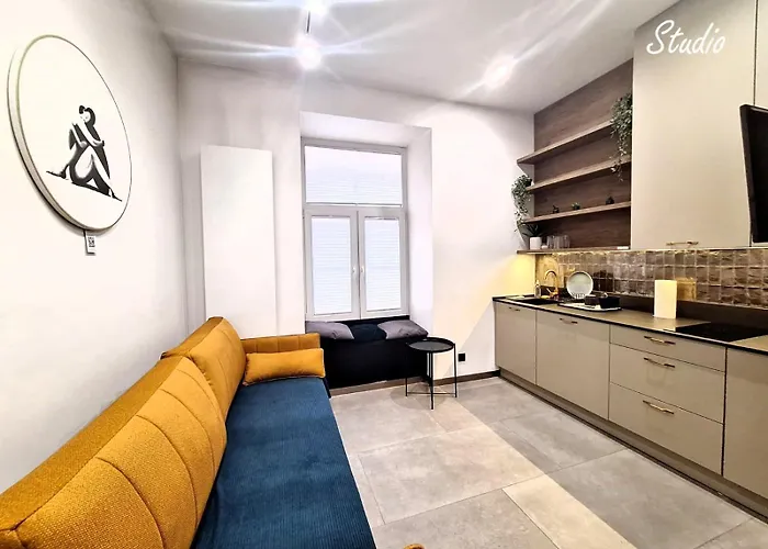 Апартаменти Gold Point Piotrkowska 37 Лодзь